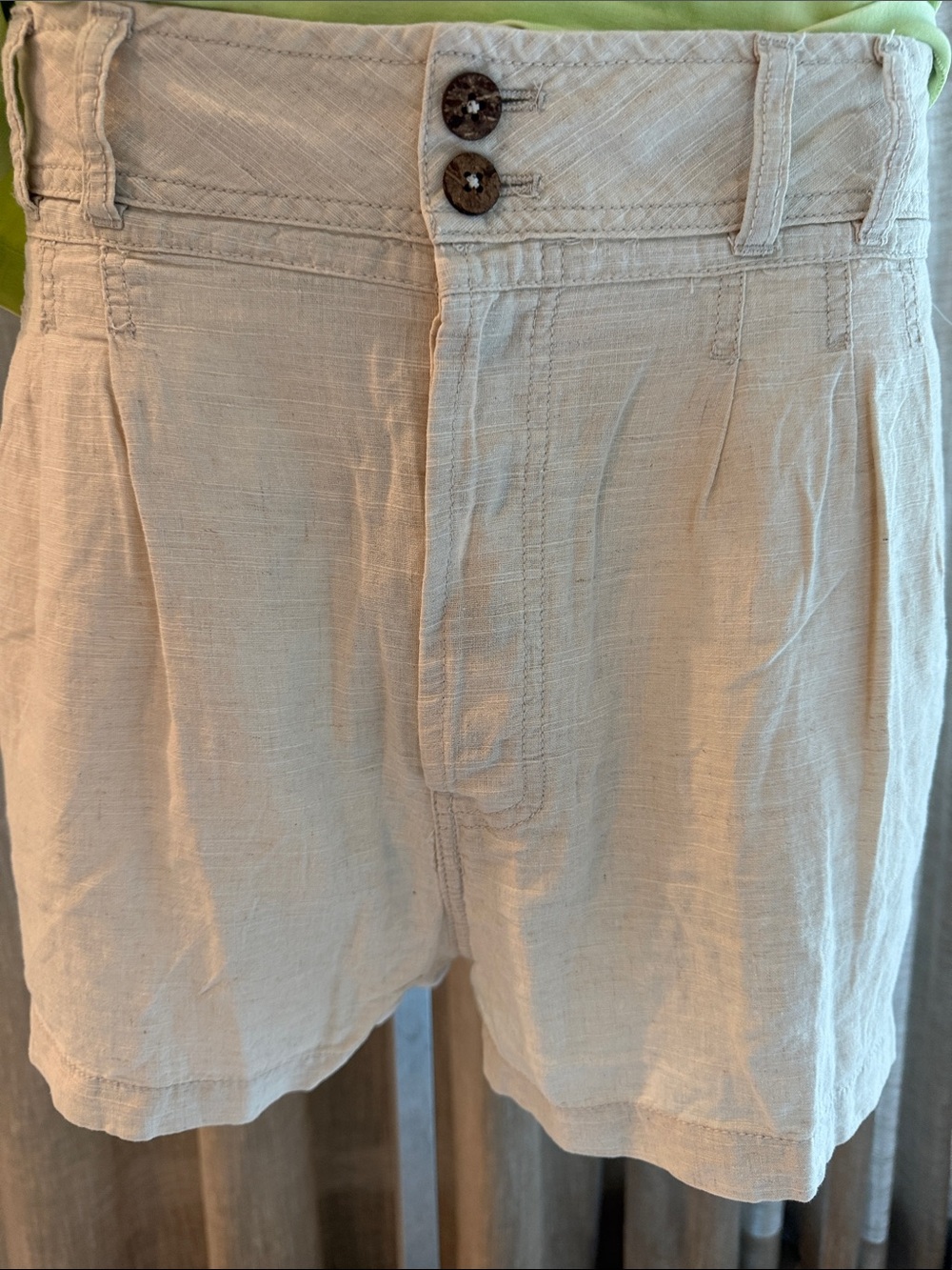 NWT Free People Cream Linen Blend Pleated Bermuda Shorts Sz M